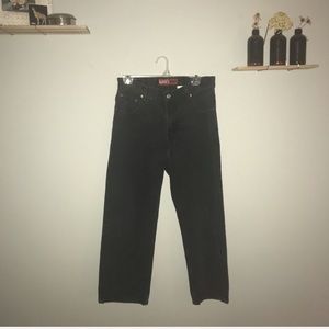 black straight leg 550 levis